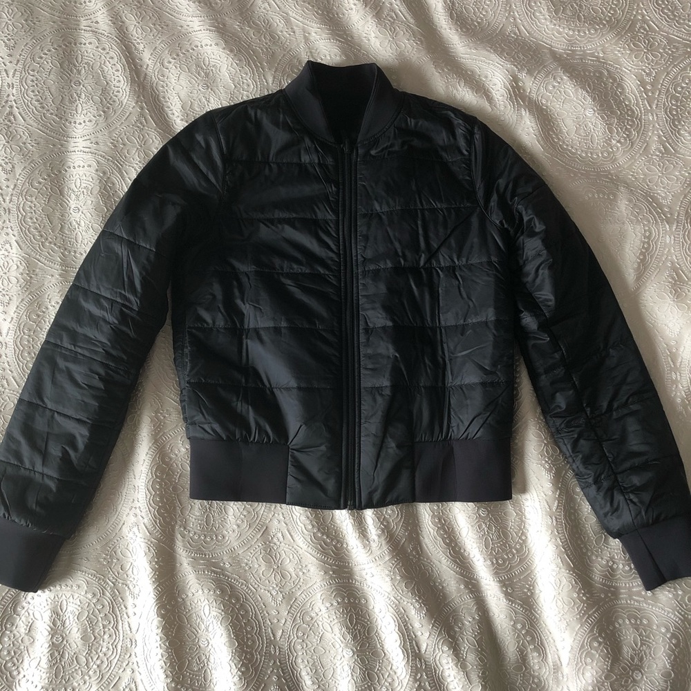 🤙🏻 Lululemon reversible bomber jacket 🤙🏻